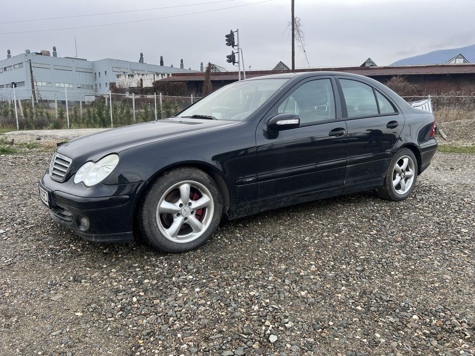Vand Mercedes-Benz c200