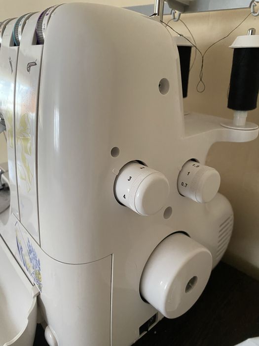 Оверлок Jaguar 935D