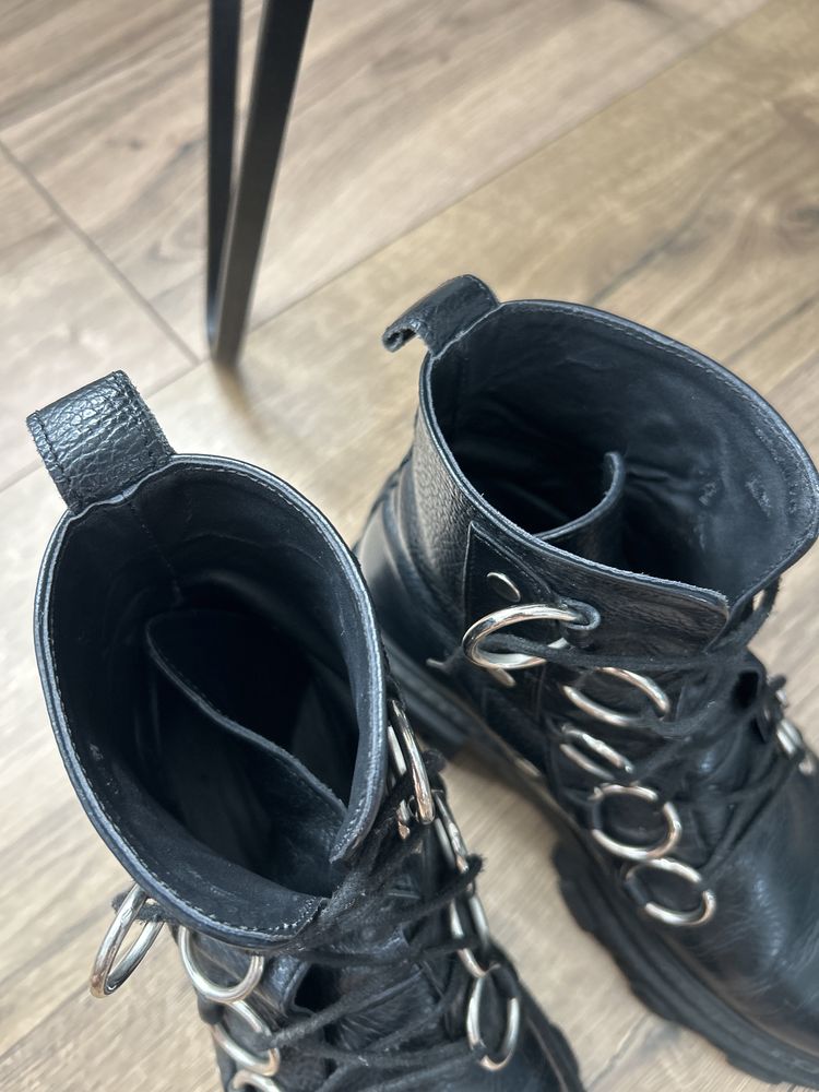 Ghete piele Rhizome