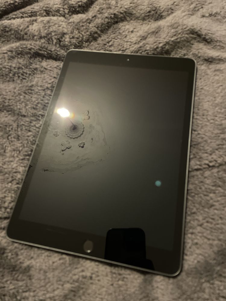 ipad 9  2021.250gb za casti