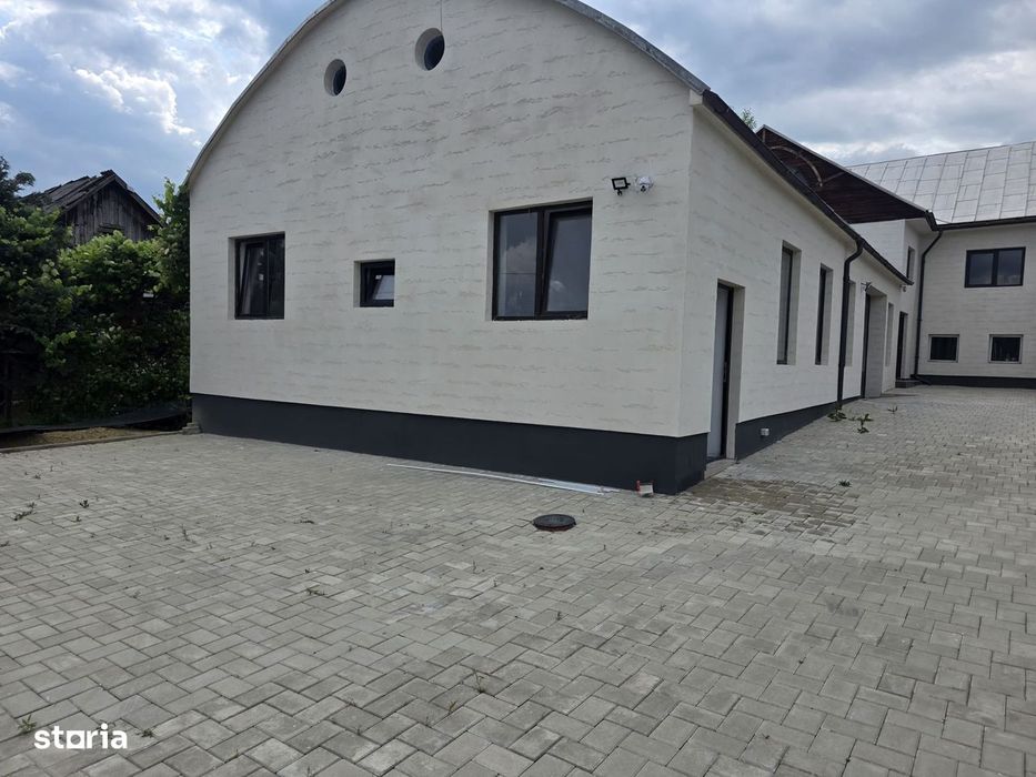 De vanzare hala+teren +2 apartamente la doar 7 km Bistrita