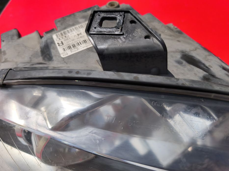 Фарове за Ауди А4 Б7