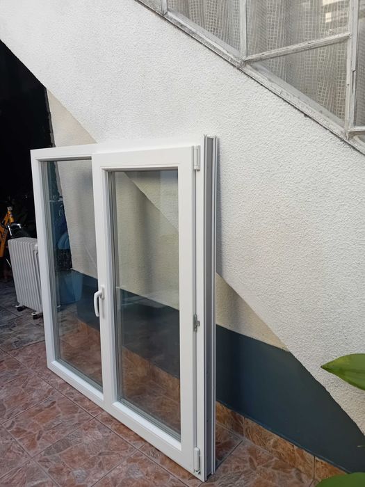 Прозорец ПВЦ дограма комарниса е бонус