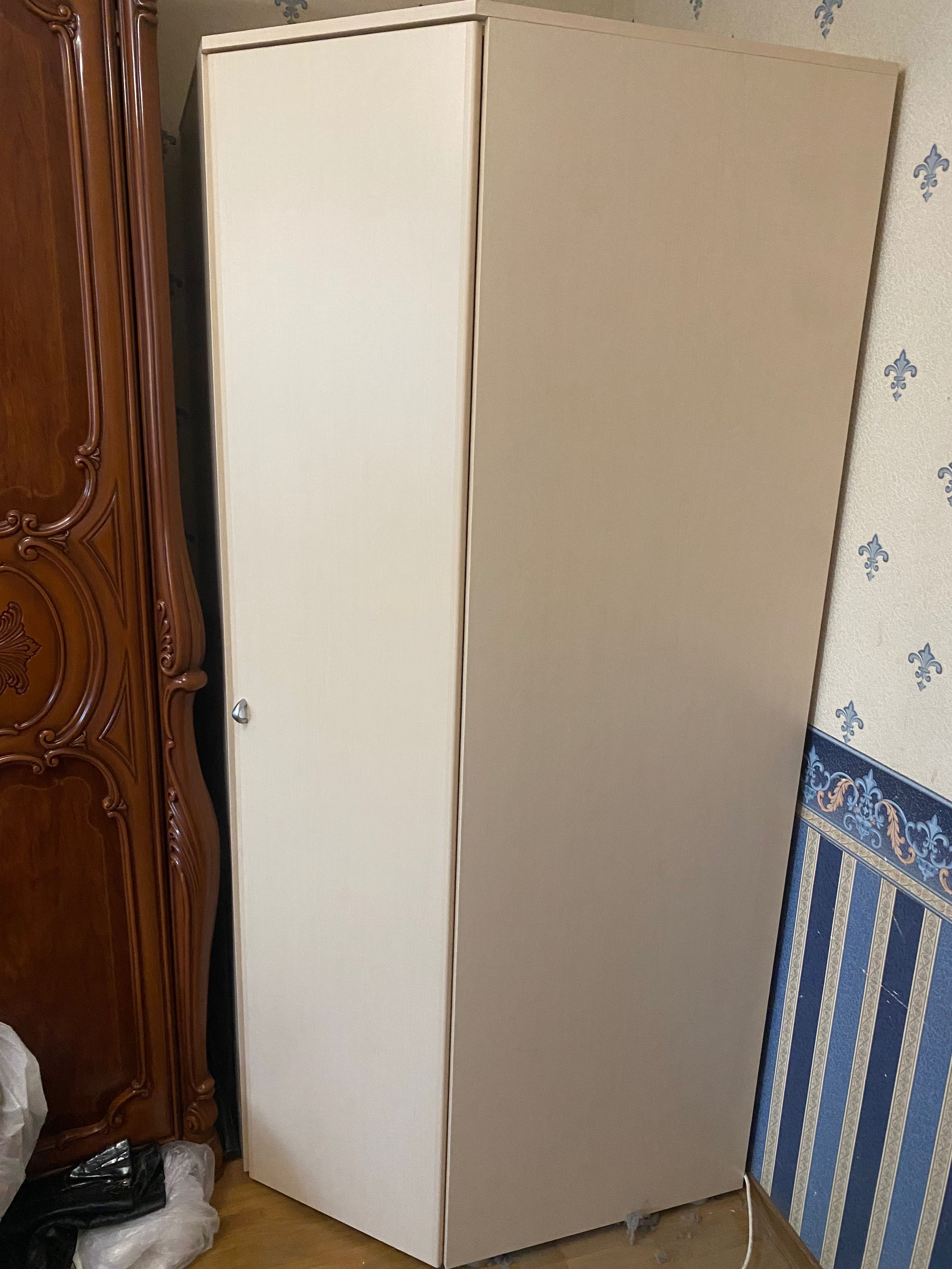 Полки Шкафы для одежды