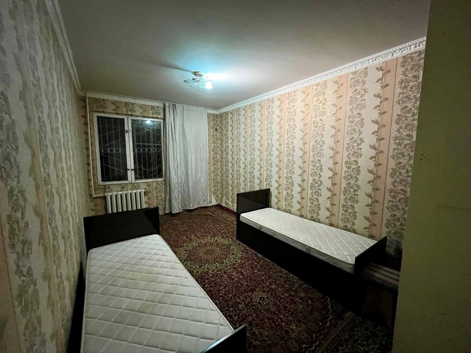 Чиланзар-8, 2х-комнатная квартира 2/1/4 (Ор.Катартал)