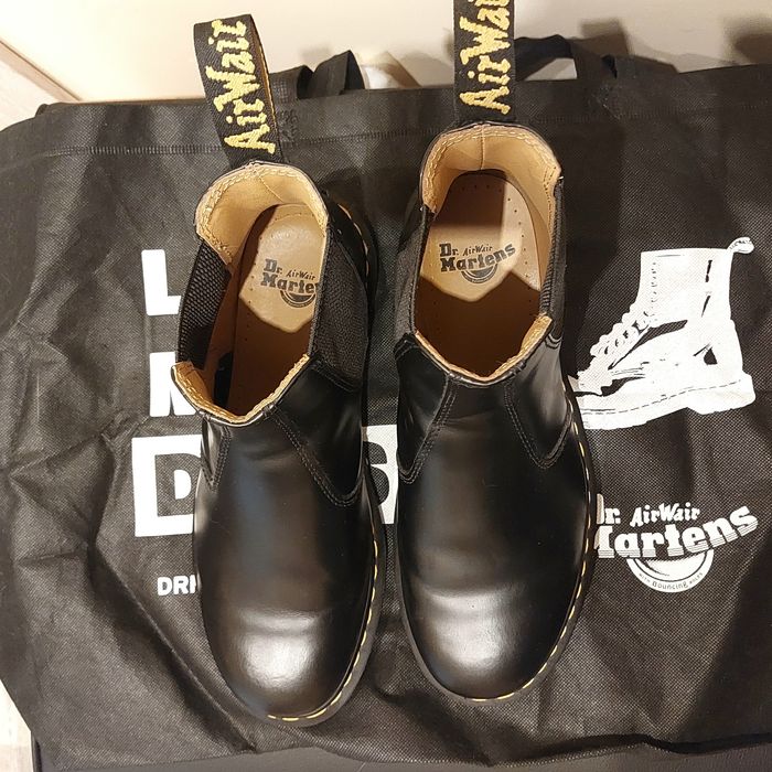Dr. Martens черни боти (модел Chelsea) от натурална кожа