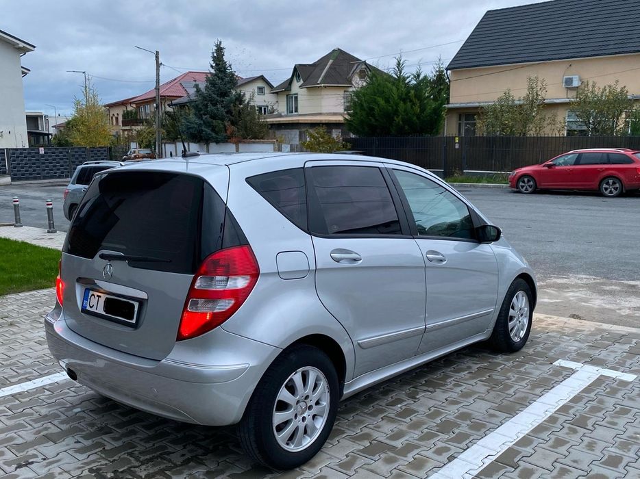 Vand Mercedes A150 Facelift 175000 km cutie automată