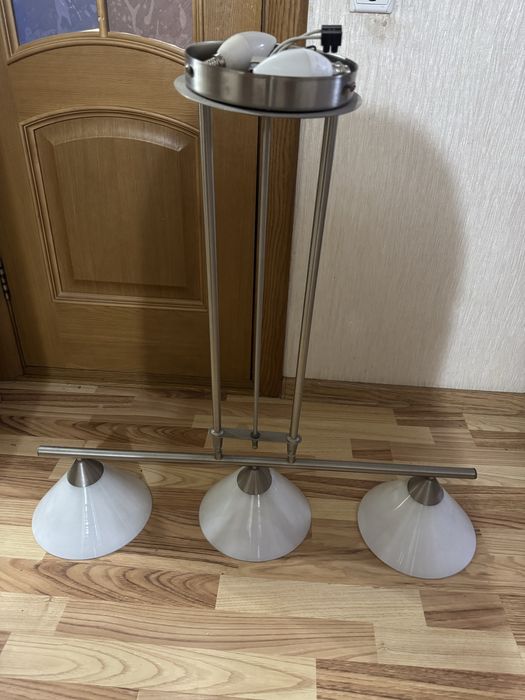 Продам люстру в хорошем состоянии