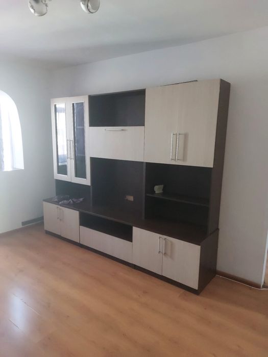 Apartament de închiriat