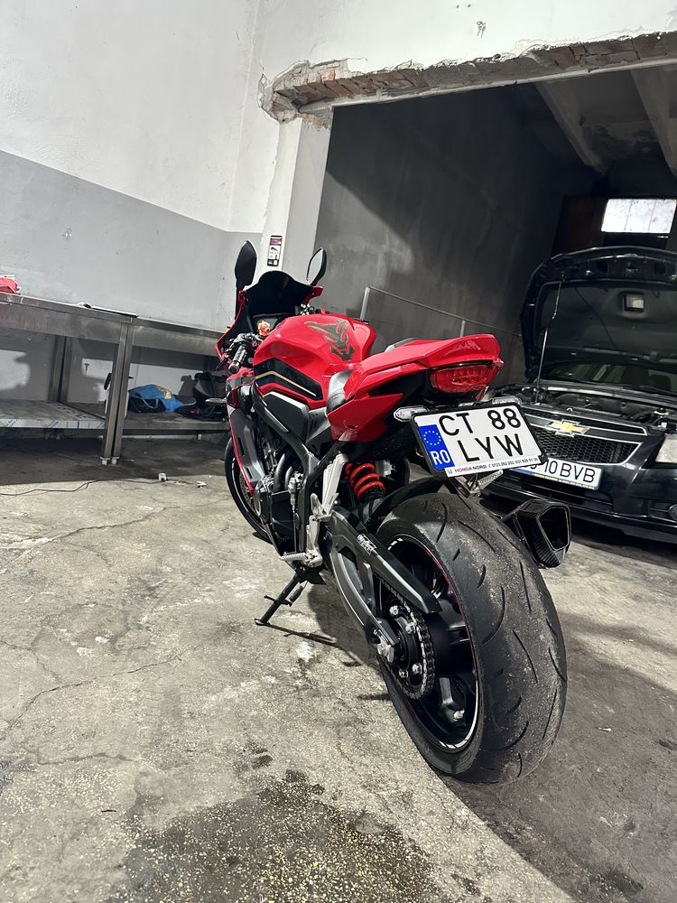 Vand honda cbr 650r A2