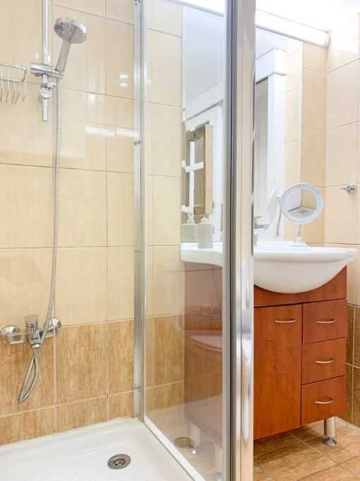 Дава се под наем Тристаен апартамент в Пловдив, Остромила - 74 кв.м за 311.1 € - Снимка #6