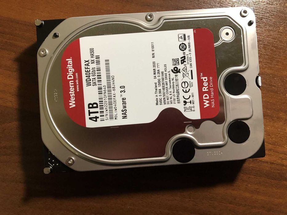 Продам Жёсткий диск HDD на 4-ТБ в идеальном состоянии.