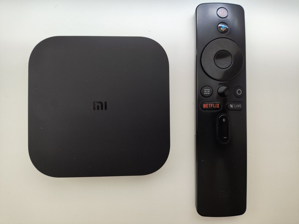 Продам андроид приставку Xiaomi mi box S