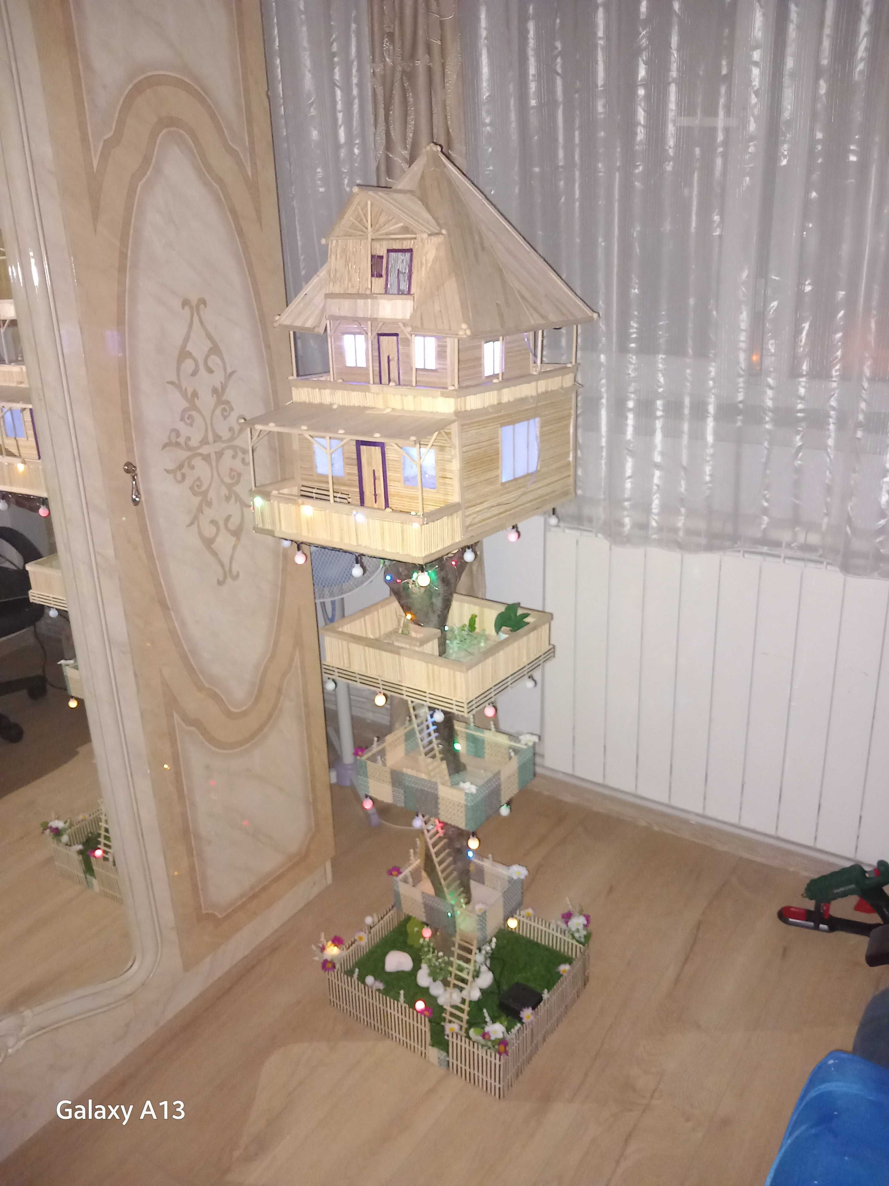 Casa in miniatura 1000 lei
