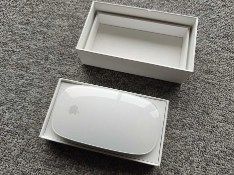 Apple Magic Mouse с кабел и кутия