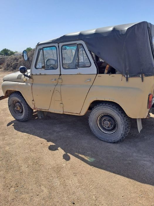 UAZ 469 sotiladi tez va arzon
