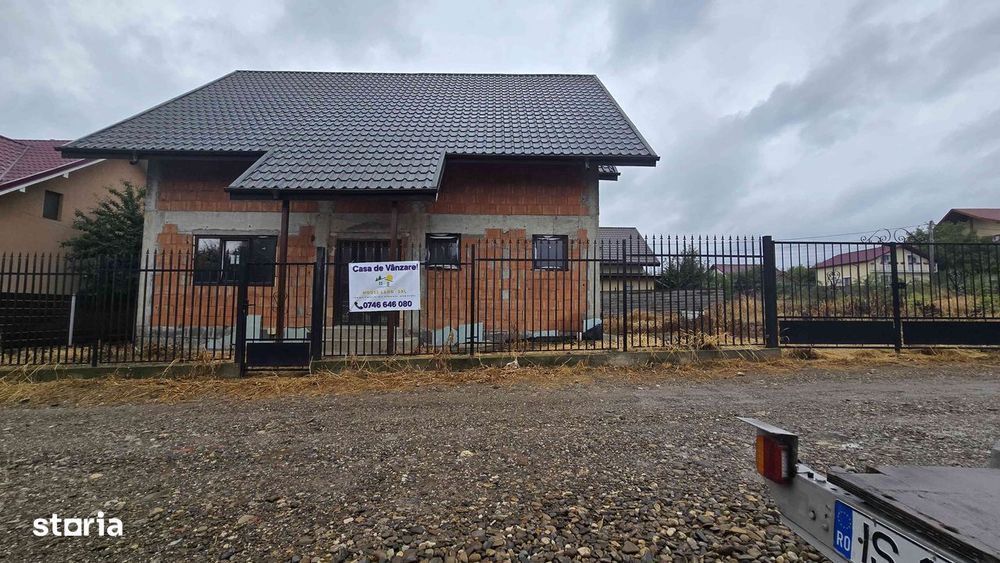 Casa individuala la rosu cu 830mp teren in Horpaz, com Miroslava