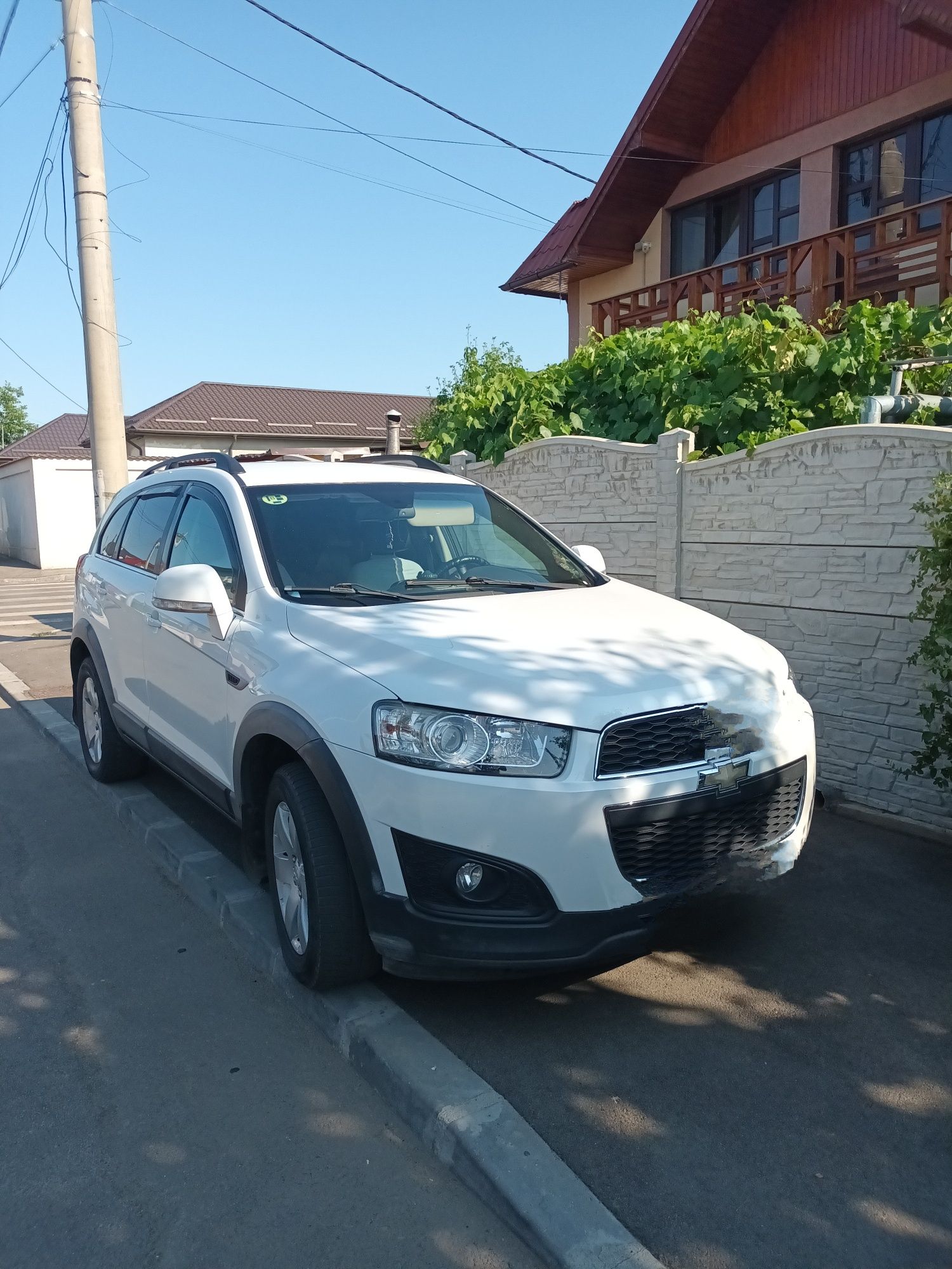 Vând Chevrolet Captiva