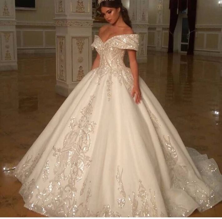 Королевское свадебное платье