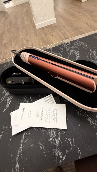 Dyson оригинал фен ва сочни силлик килади..