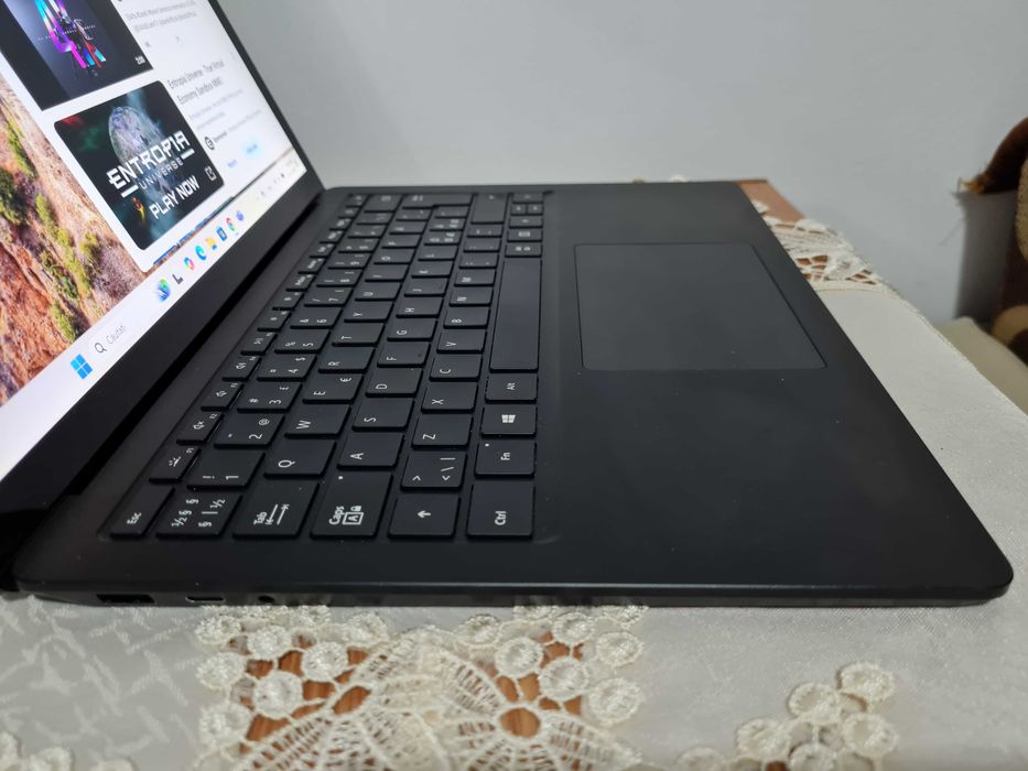 Microsoft Surface  4 tactil 13,5” ,Ryzen5 Surface Edition ,16 / 256 GB