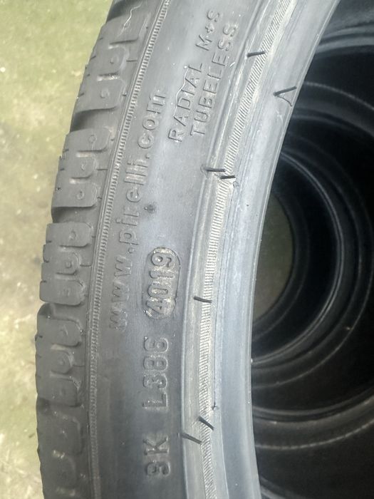 Pirelli 235/35 R20 M+S
