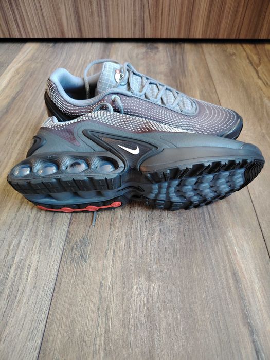 Оригинални маратонки Nike AIR MAX DN