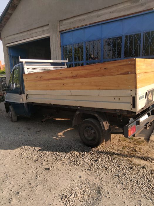 Ofer servicii de transport