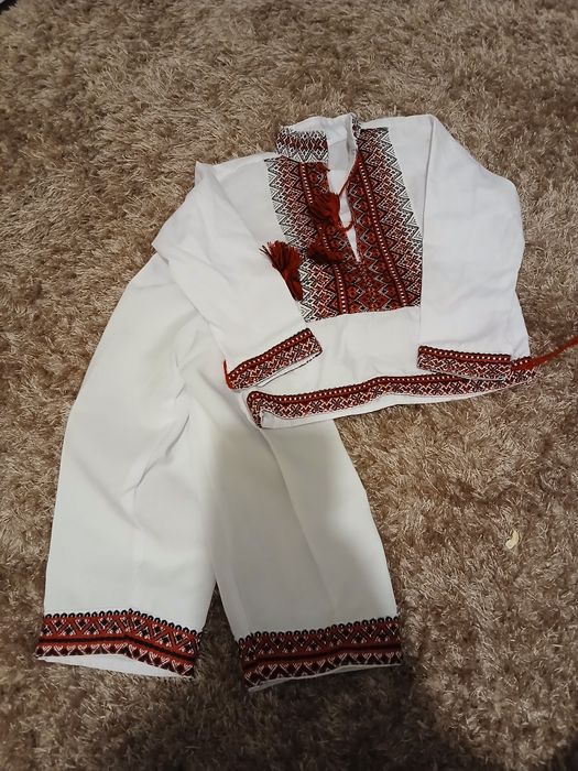 Costum popular 12 luni