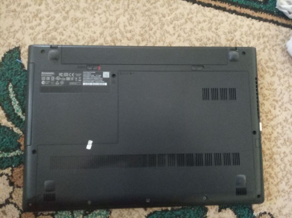 Lenovo notebook sotiladi