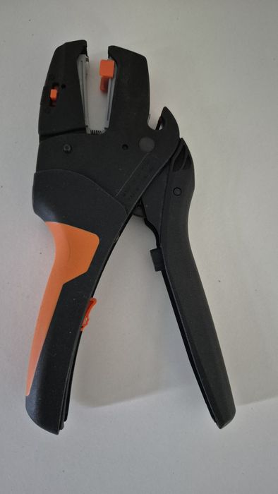 Decablator ,Unealta taiat cablu sectiuni max 10 mm² STRIPAX -Weidmulle