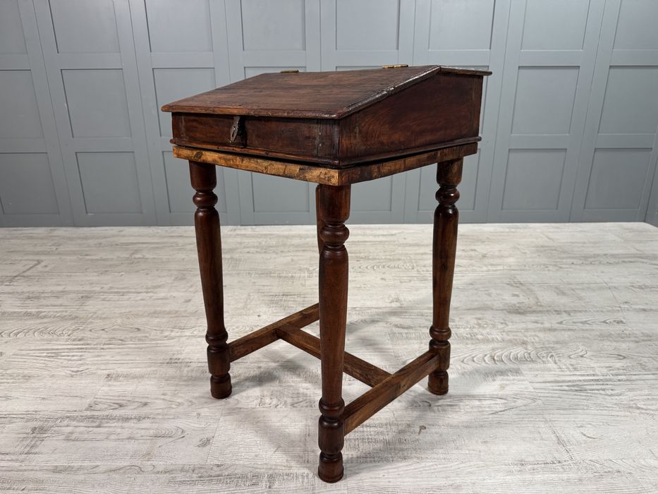 Катедра - писалище - конзола Д1100