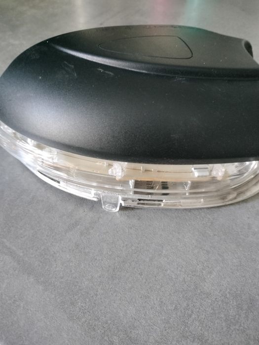 Vând semnal oglinda stânga Golf6