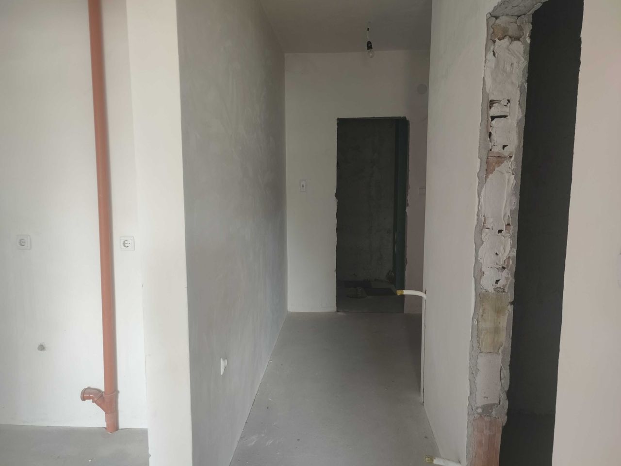 Продава се Тристаен апартамент в Търговище, Център - 133 кв.м за 989 €/кв.м - Снимка #8