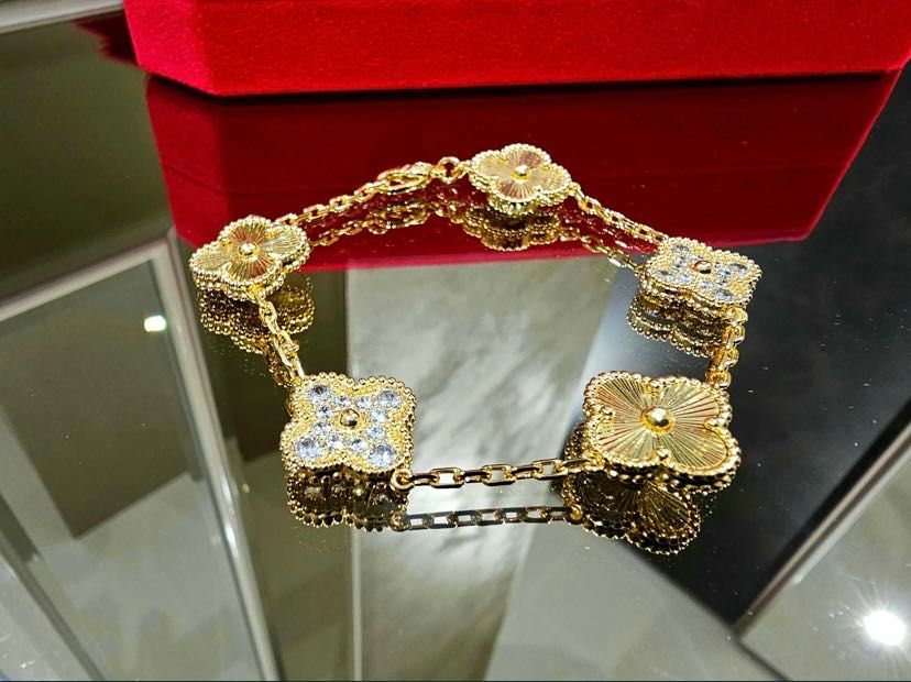 Дамска гривна Van Cleef & Arpels VCA 5 Gold Diamond Vintage Alhambra