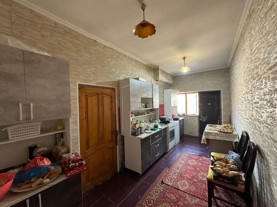 Благоустроенный 2-х этажный дом в микрорайоне "ТАСКЕН", 22,5 сотки.