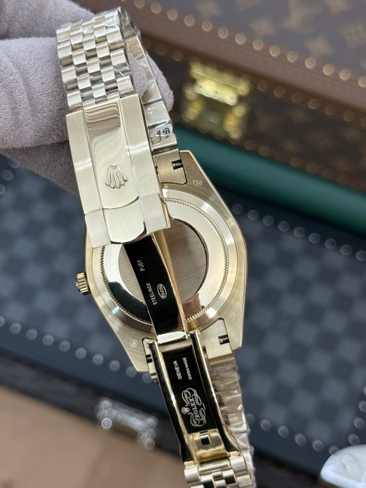 Rolex Sky-Dweller Green Jubile