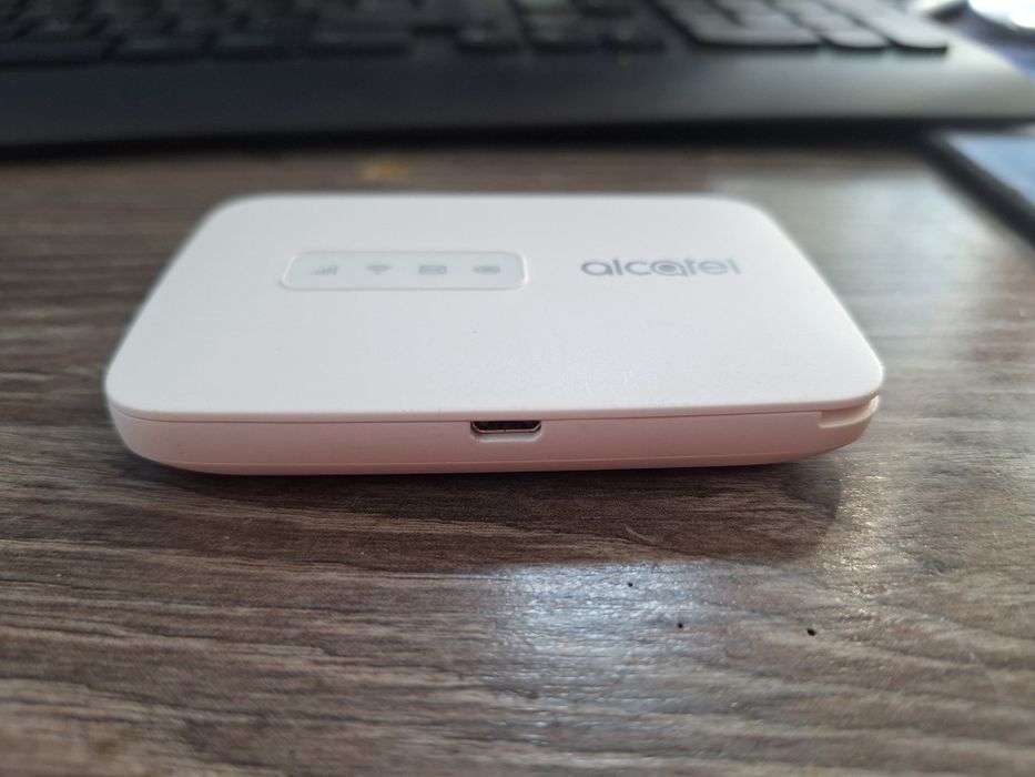 Router wireless portabil Alcatel