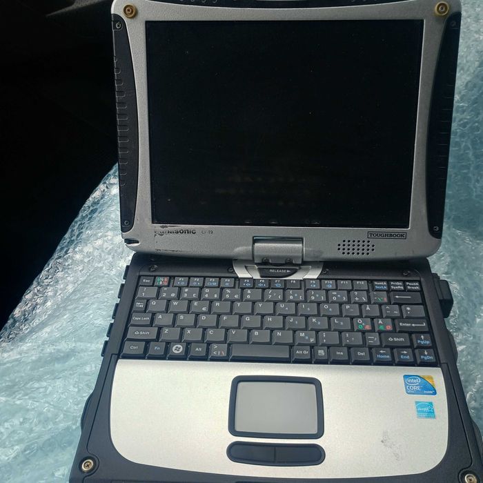 Laptop Panasonic CF 19 win 10