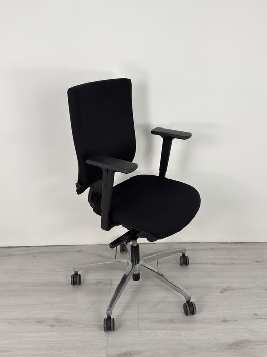 Ергономик офис стол Dauphin Ad Just magic2 черен плат страхотен дизайн