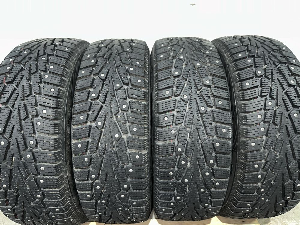 Продам зимние шины 185/60 R14.