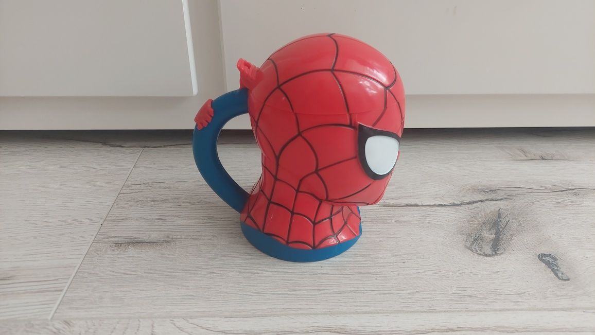 cutiuta Spider Man adus din Anglia ieftin!