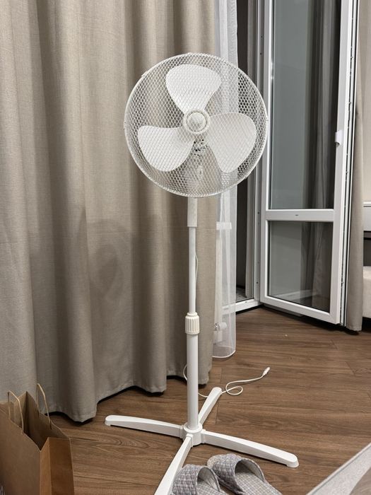 Продам Вентилятор Midea