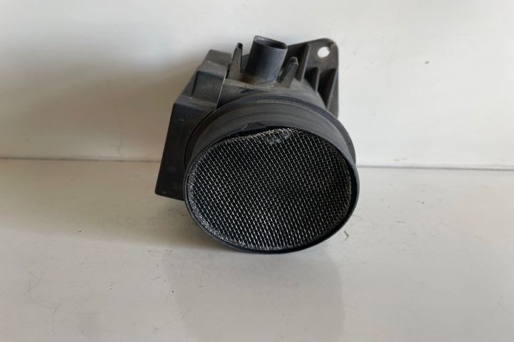 Debitmetru  074906461 Volkswagen VW Passat B5.5 (facelift) seria