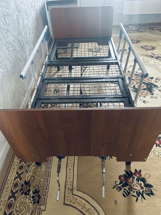 Медицинский кровать