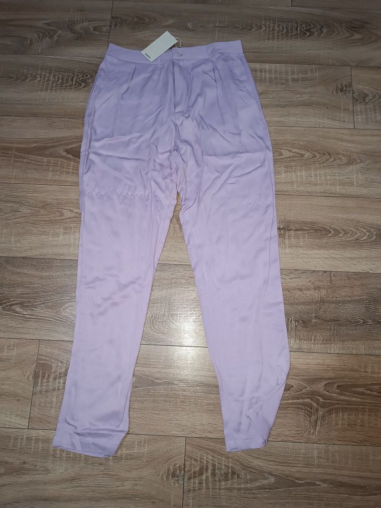 Pantaloni eleganti noi cu eticheta crop mărime 42