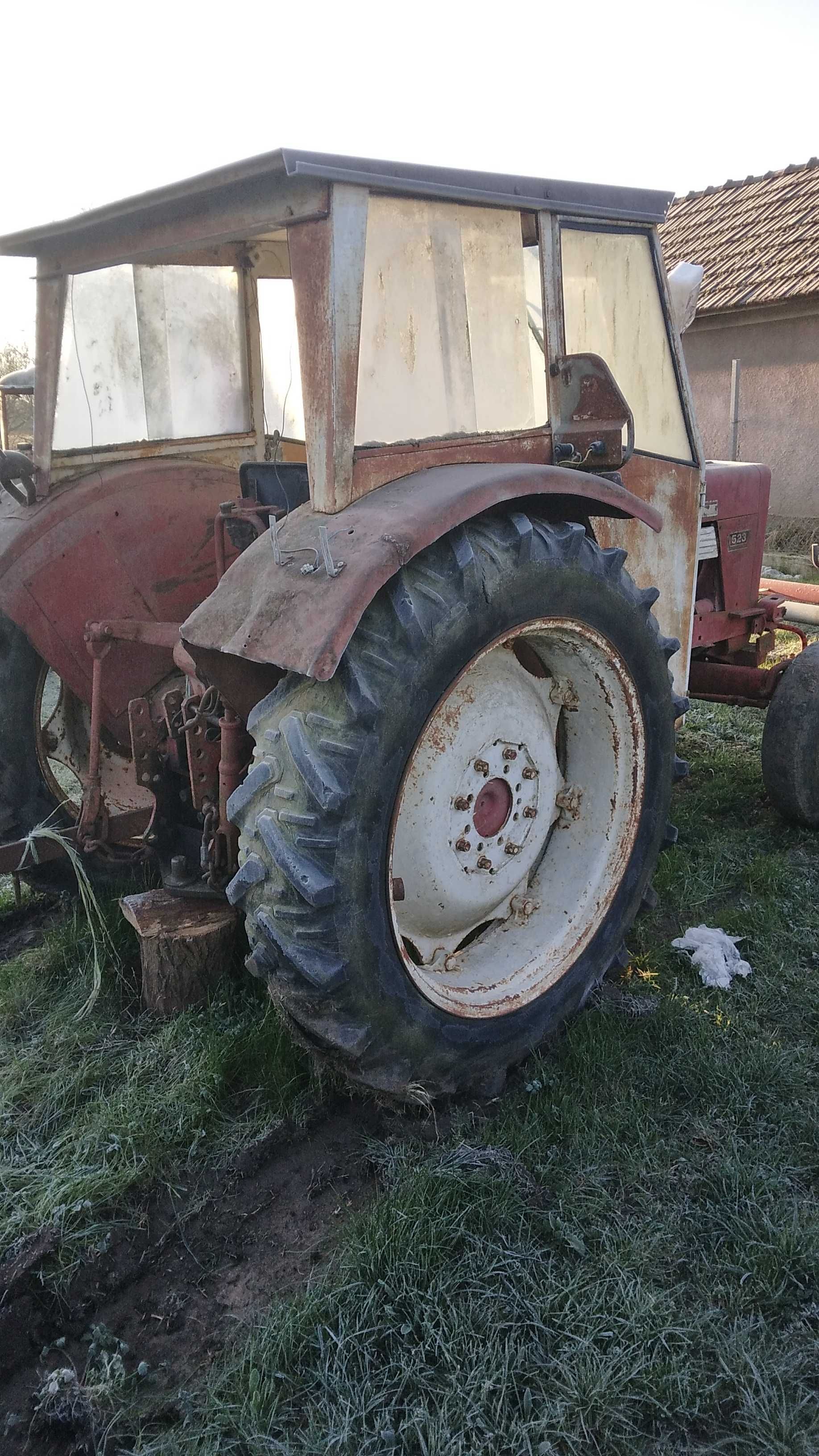 TRACTOR International