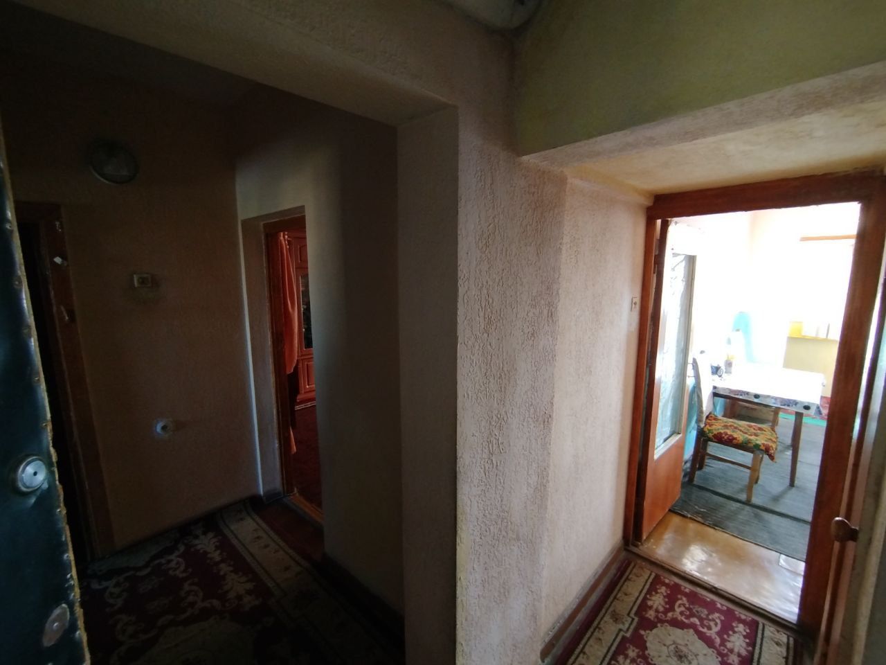 Срочно продаю 3 комнатную квартиру яшнабадском на рисовым франция