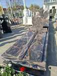 Monumente funerare