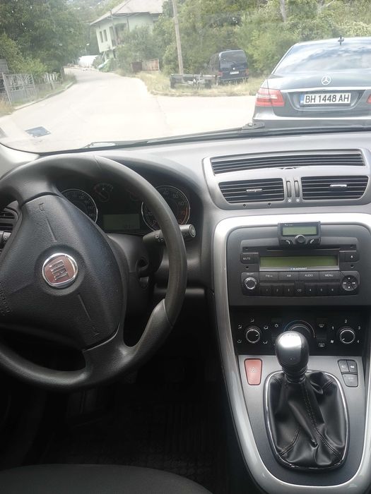 Продавам fiat croma много запазен